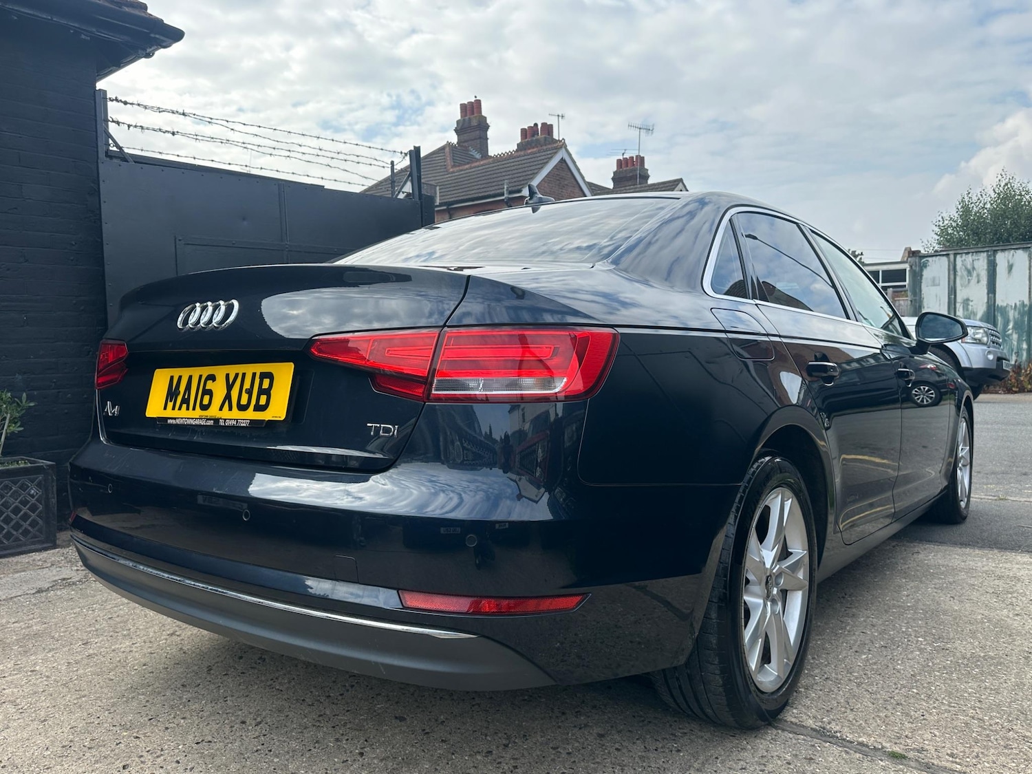 Used Audi A4 2016 for sale - 76855889: Photo 5