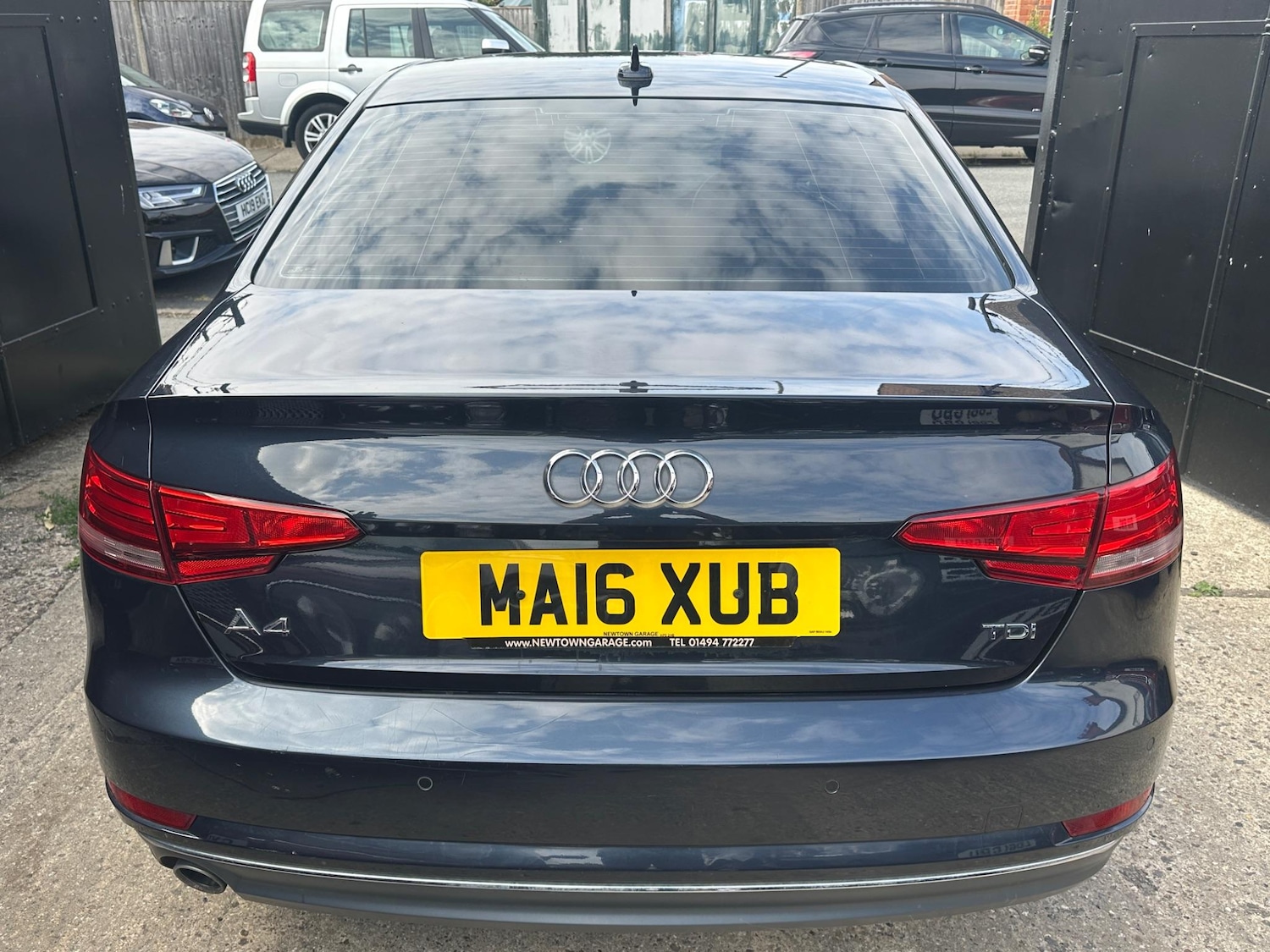 Used Audi A4 2016 for sale - 76855889: Photo 87