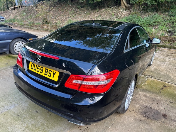 Used Mercedes-Benz E-Class 2009 for sale - 76228111: Photo 39