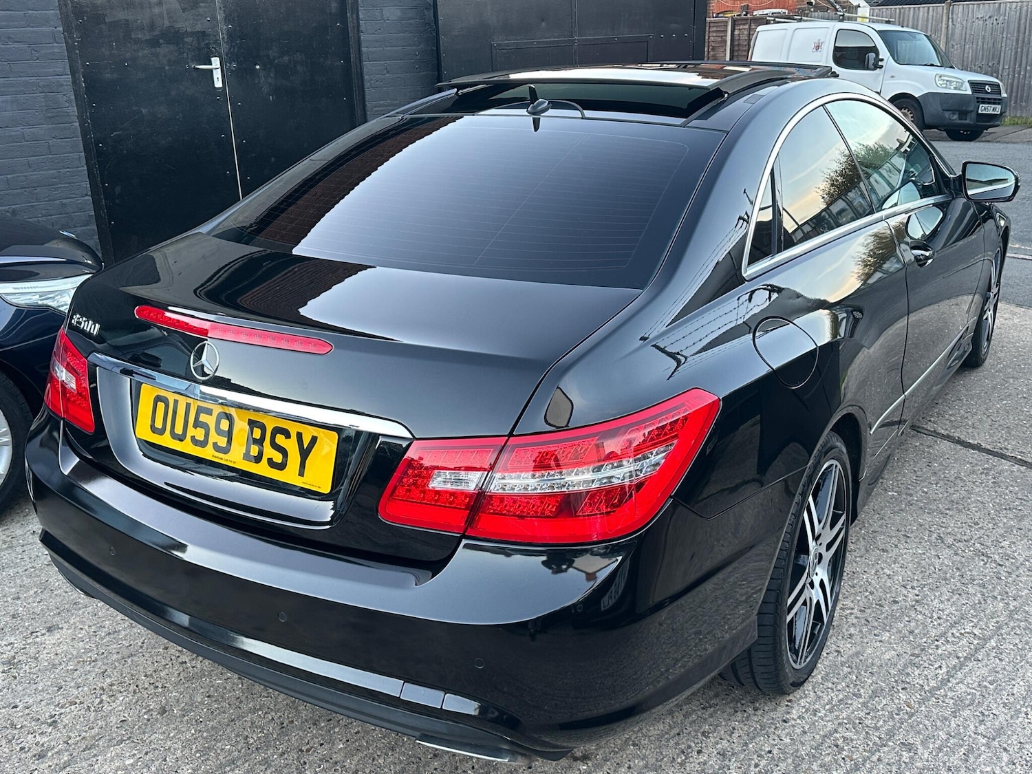 Used Mercedes-Benz E Class 2009 for sale - 76228111: Photo 46