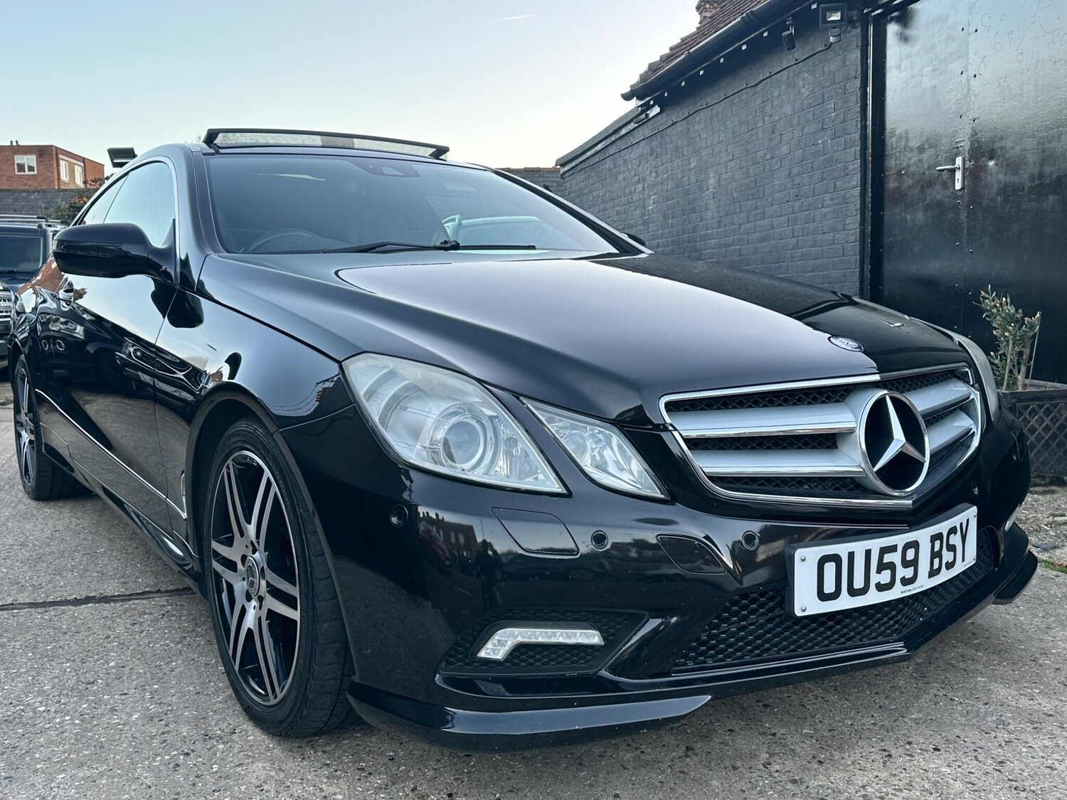 Used Mercedes-Benz E Class 2009 for sale - 76228111: Photo 62