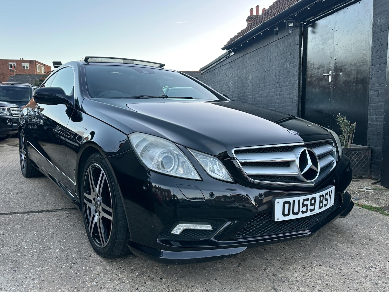 Used Mercedes-Benz E Class 2009 for sale - 76228111: Photo 64