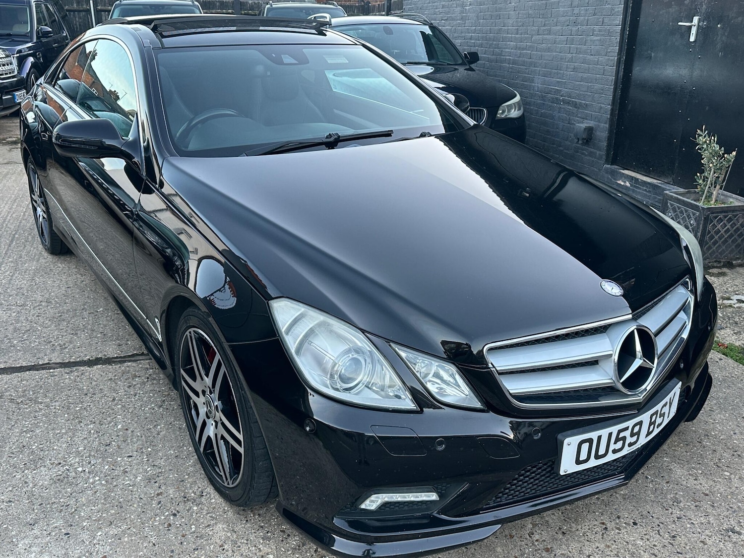 Used Mercedes-Benz E Class 2009 for sale - 76228111: Photo 67