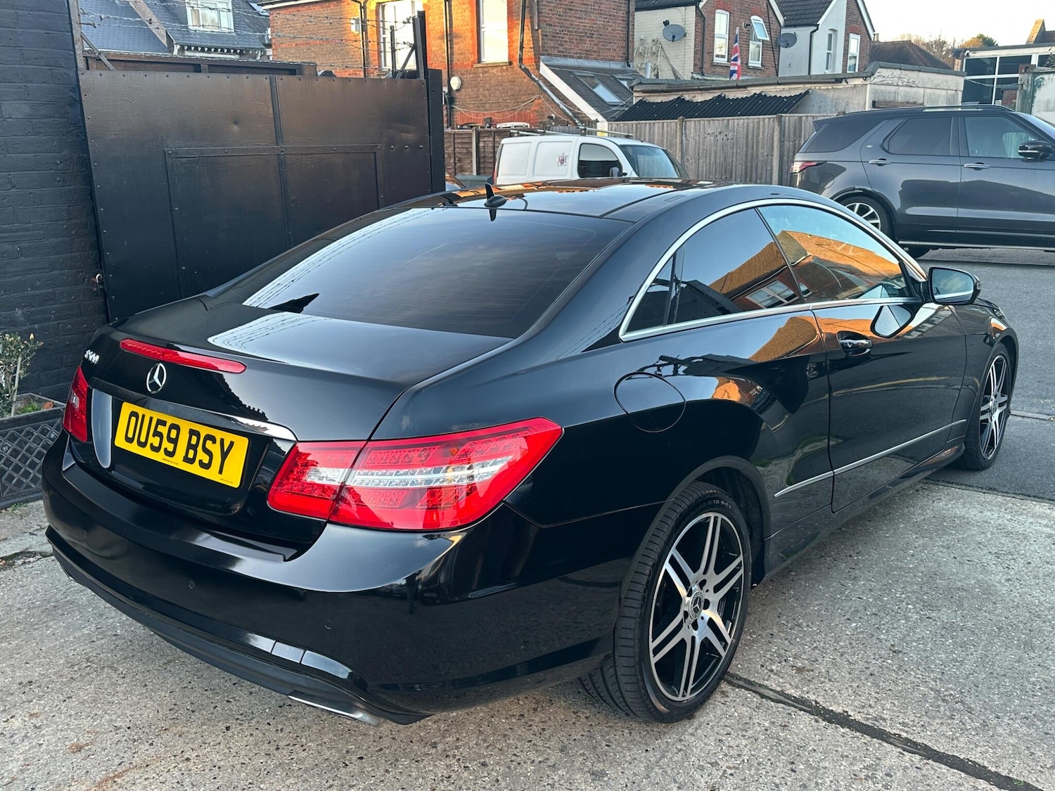 Used Mercedes-Benz E Class 2009 for sale - 76228111: Photo 95