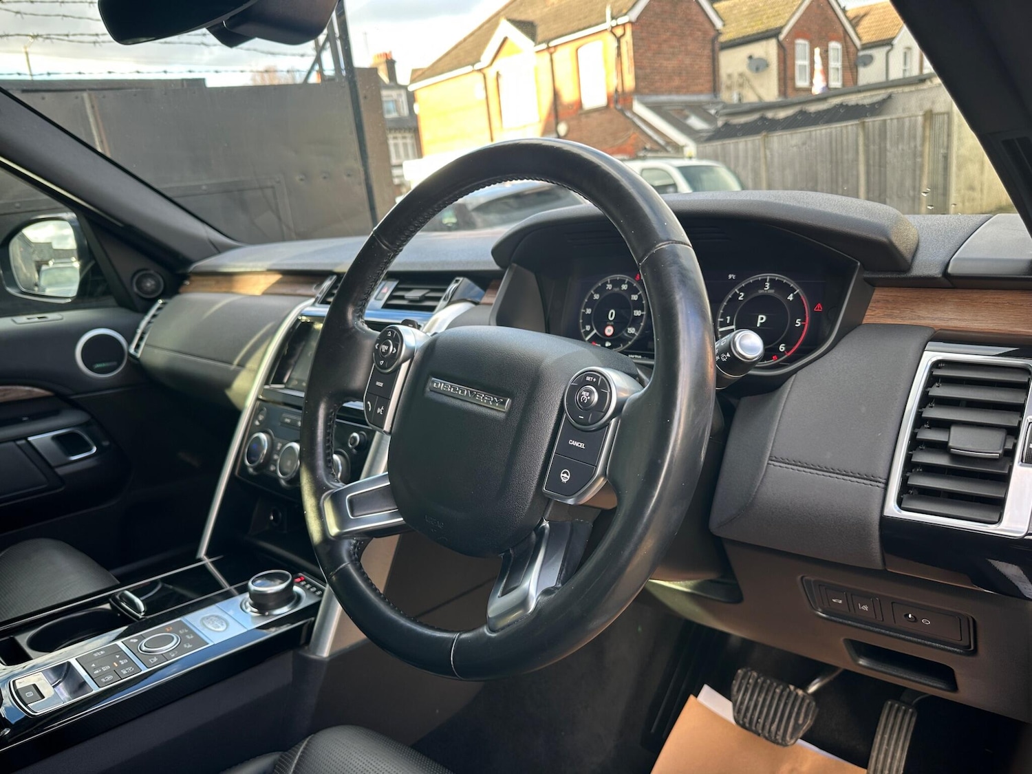 Used Land Rover Discovery 2018 for sale - 75707981: Photo 13