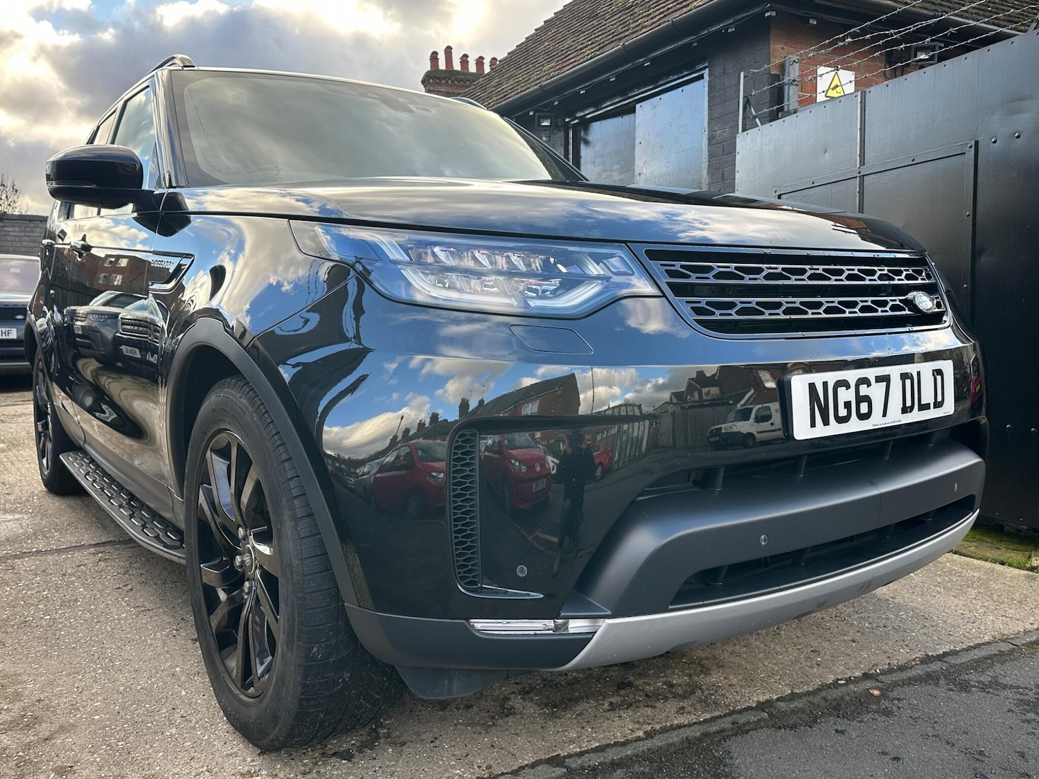 Used Land Rover Discovery 2018 for sale - 75707981: Photo 33