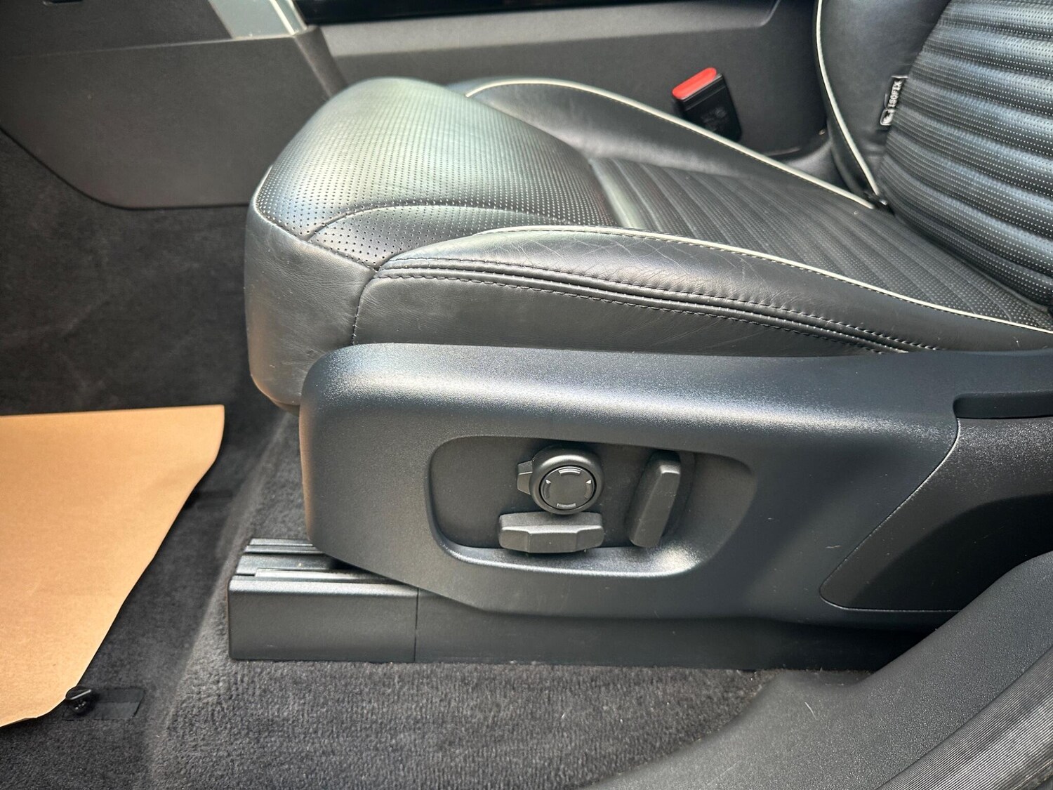 Used Land Rover Discovery 2018 for sale - 75707981: Photo 34