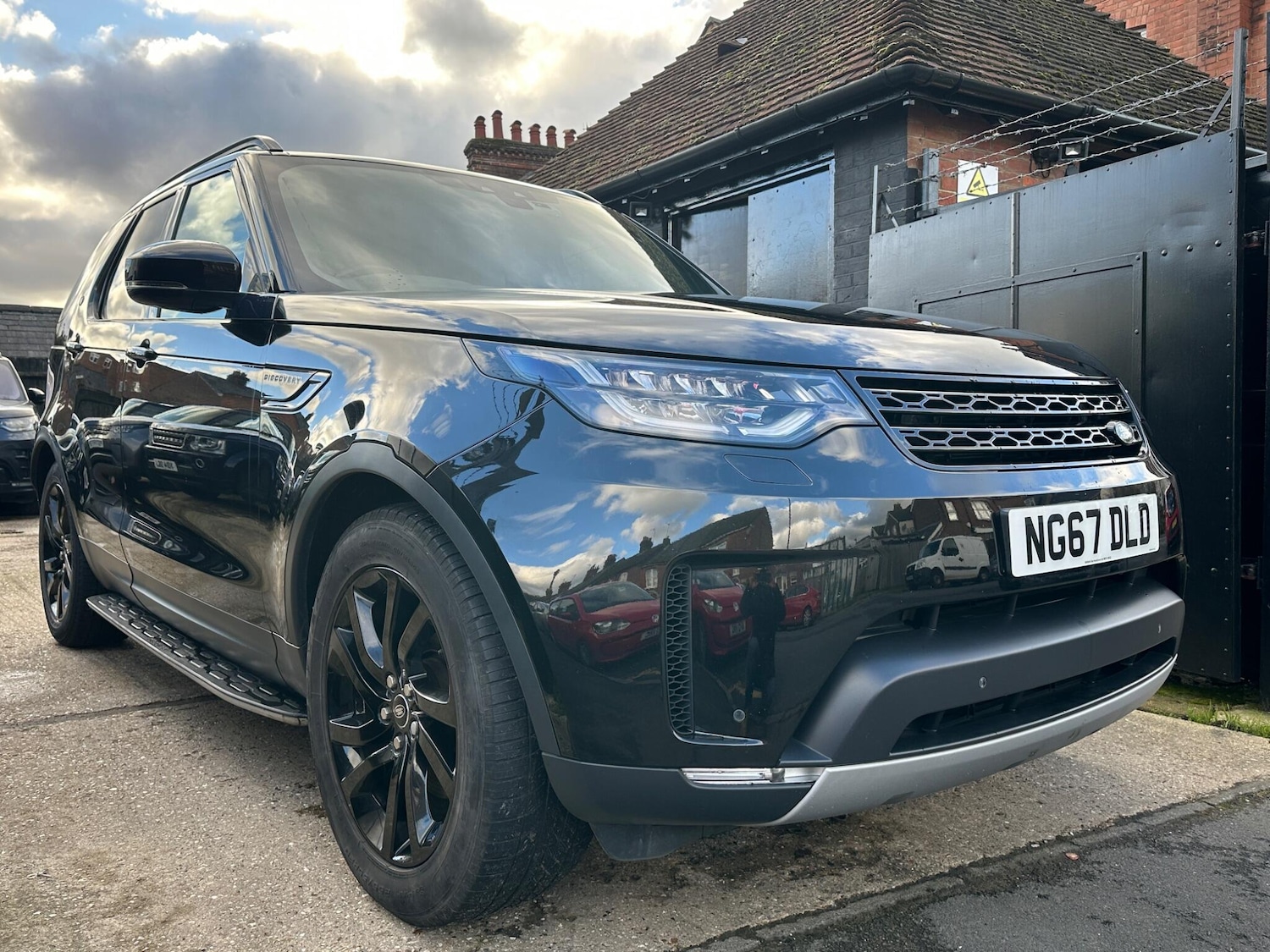 Used Land Rover Discovery 2018 for sale - 75707981: Photo 62