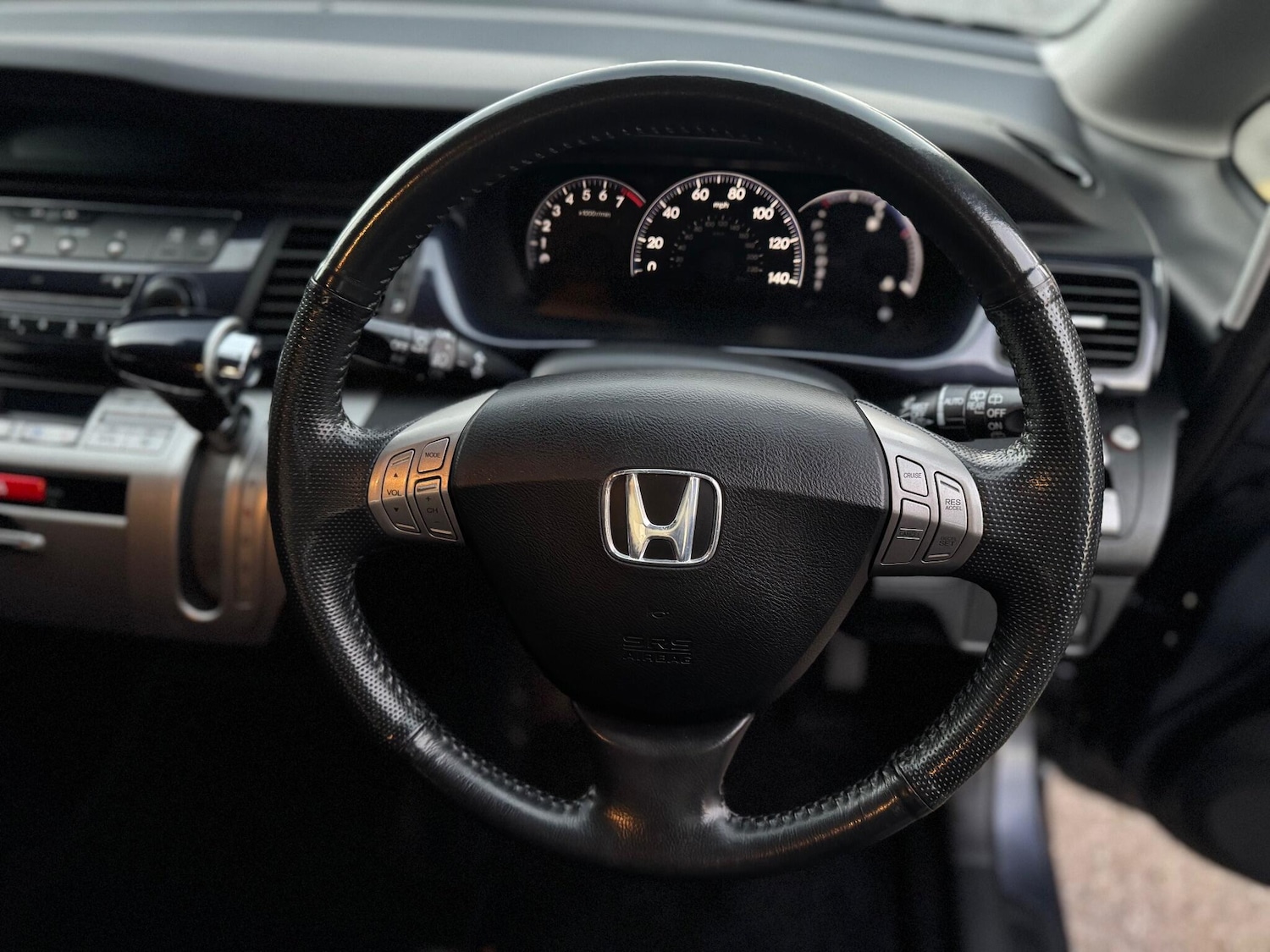 Used Honda FR-V 2008 for sale - 77098074: Photo 24