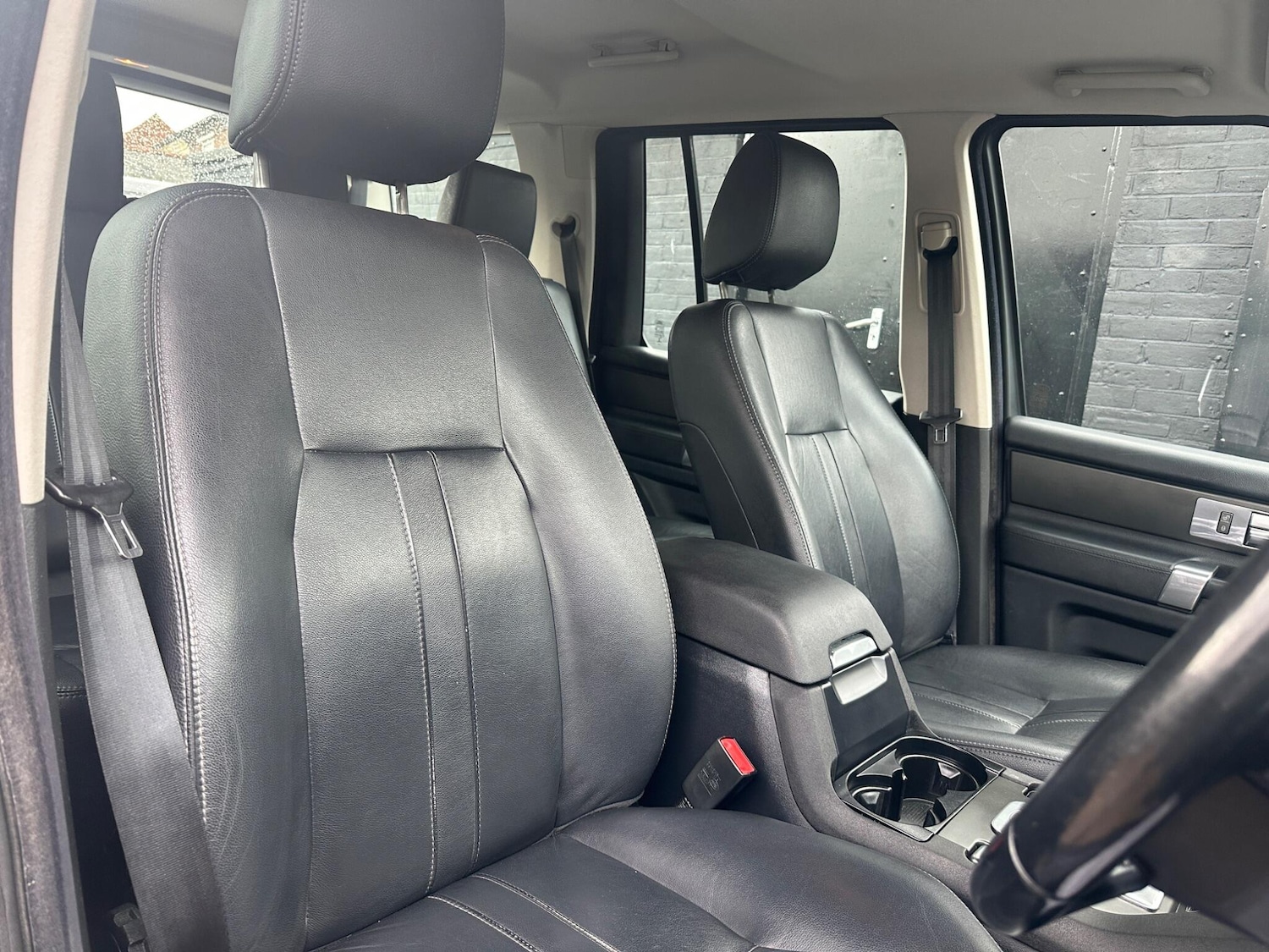 Used Land Rover Discovery 4 2014 for sale - 75782159: Photo 11