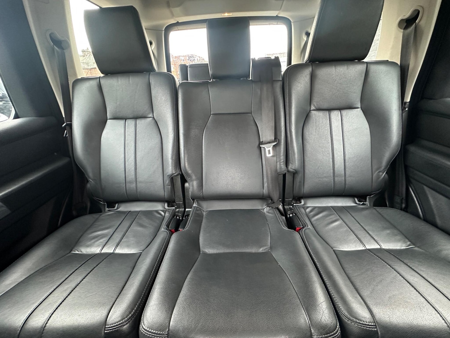 Used Land Rover Discovery 4 2014 for sale - 75782159: Photo 17