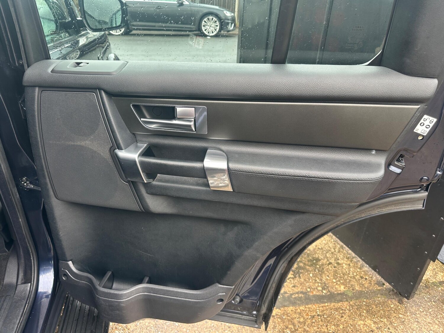 Used Land Rover Discovery 4 2014 for sale - 75782159: Photo 42