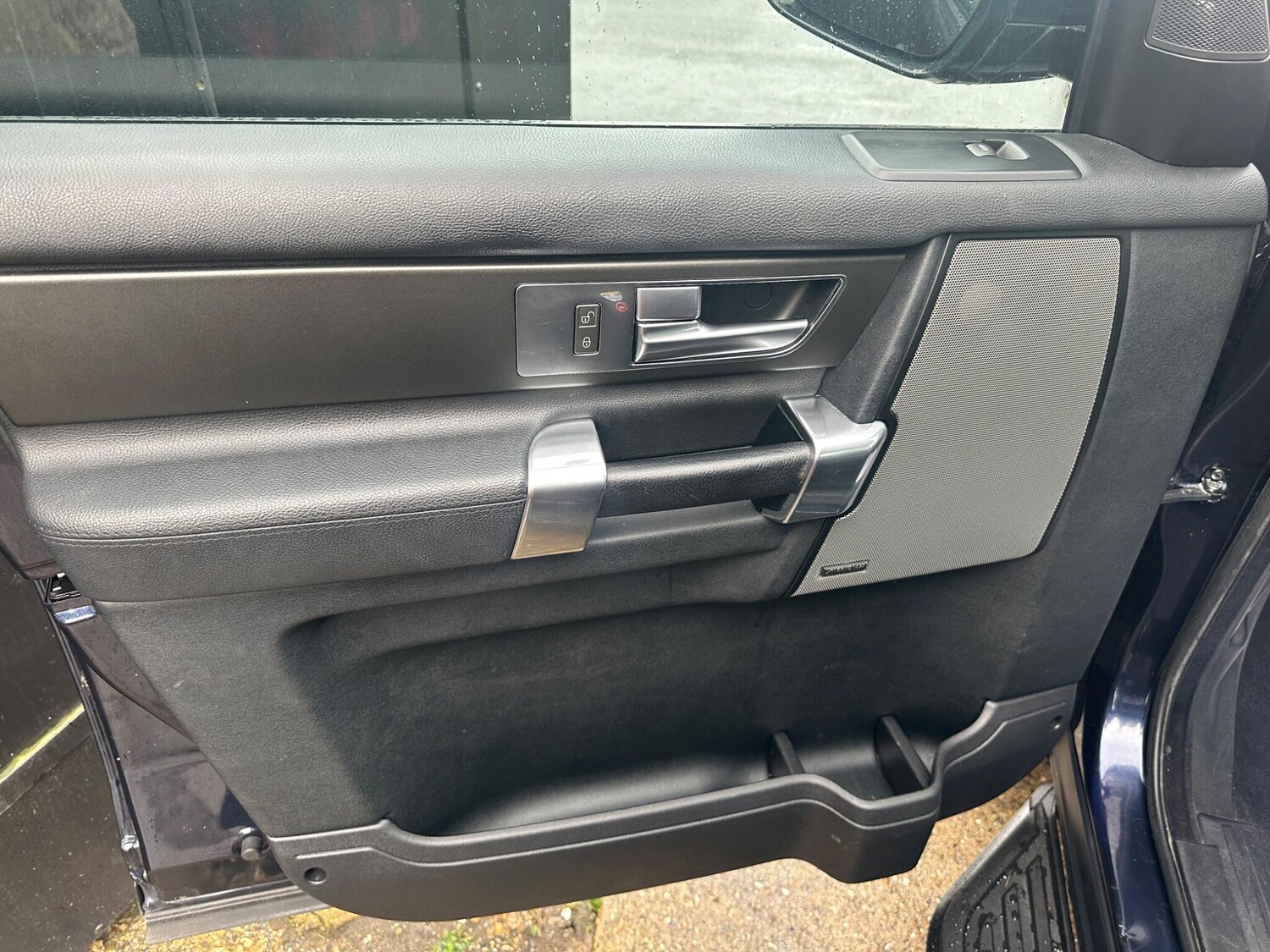 Used Land Rover Discovery 4 2014 for sale - 75782159: Photo 50