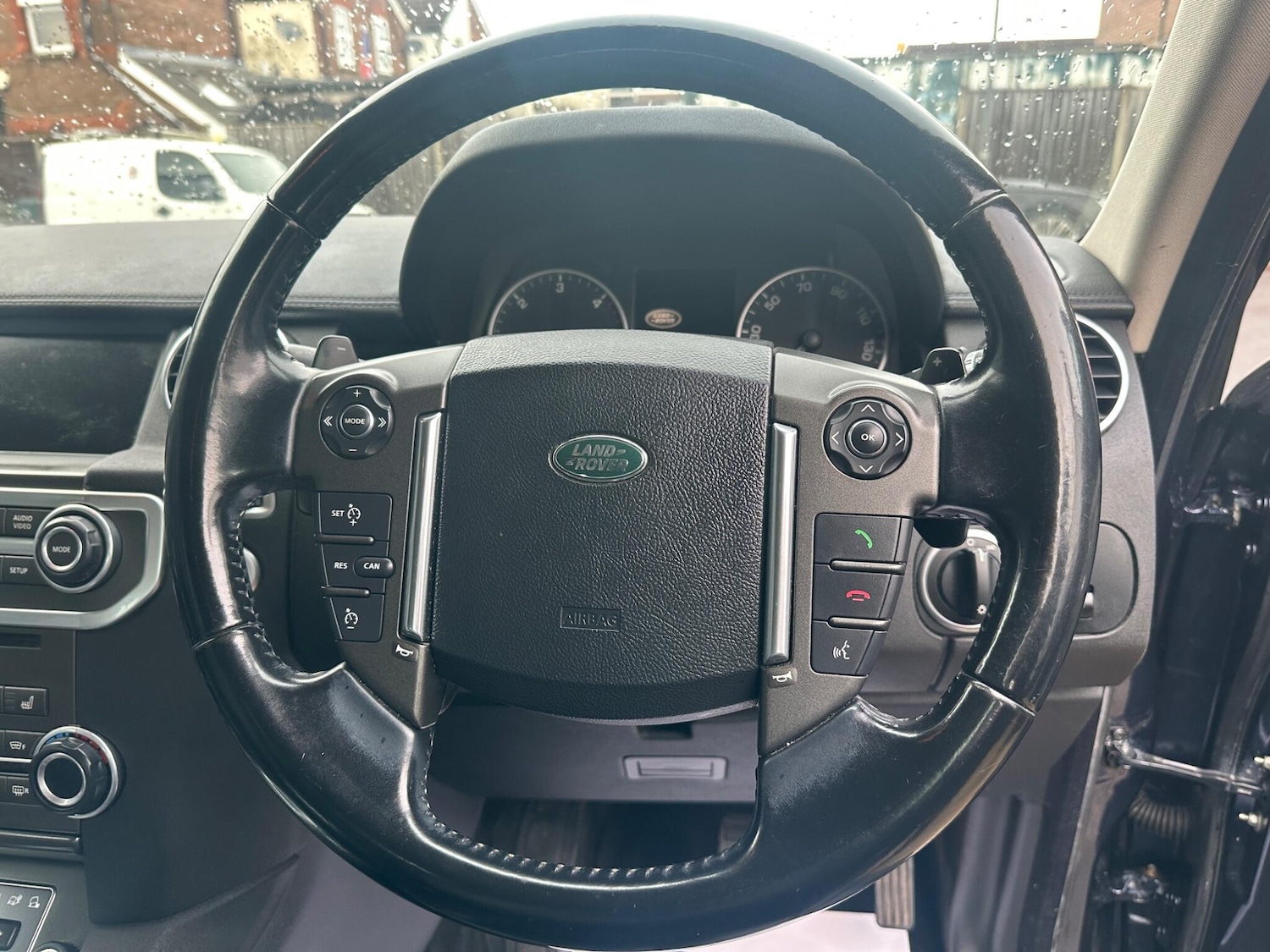 Used Land Rover Discovery 4 2014 for sale - 75782159: Photo 66