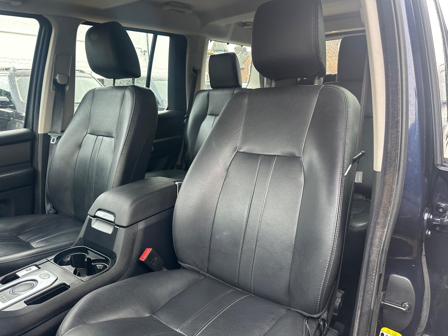 Used Land Rover Discovery 4 2014 for sale - 75782159: Photo 68