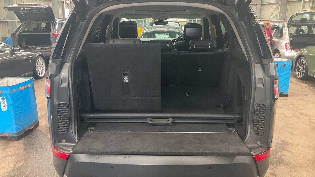 Used Land Rover Discovery 2017 for sale - 76989727: Photo 11