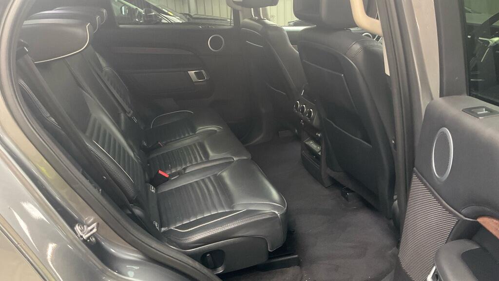 Used Land Rover Discovery 2017 for sale - 76989727: Photo 12