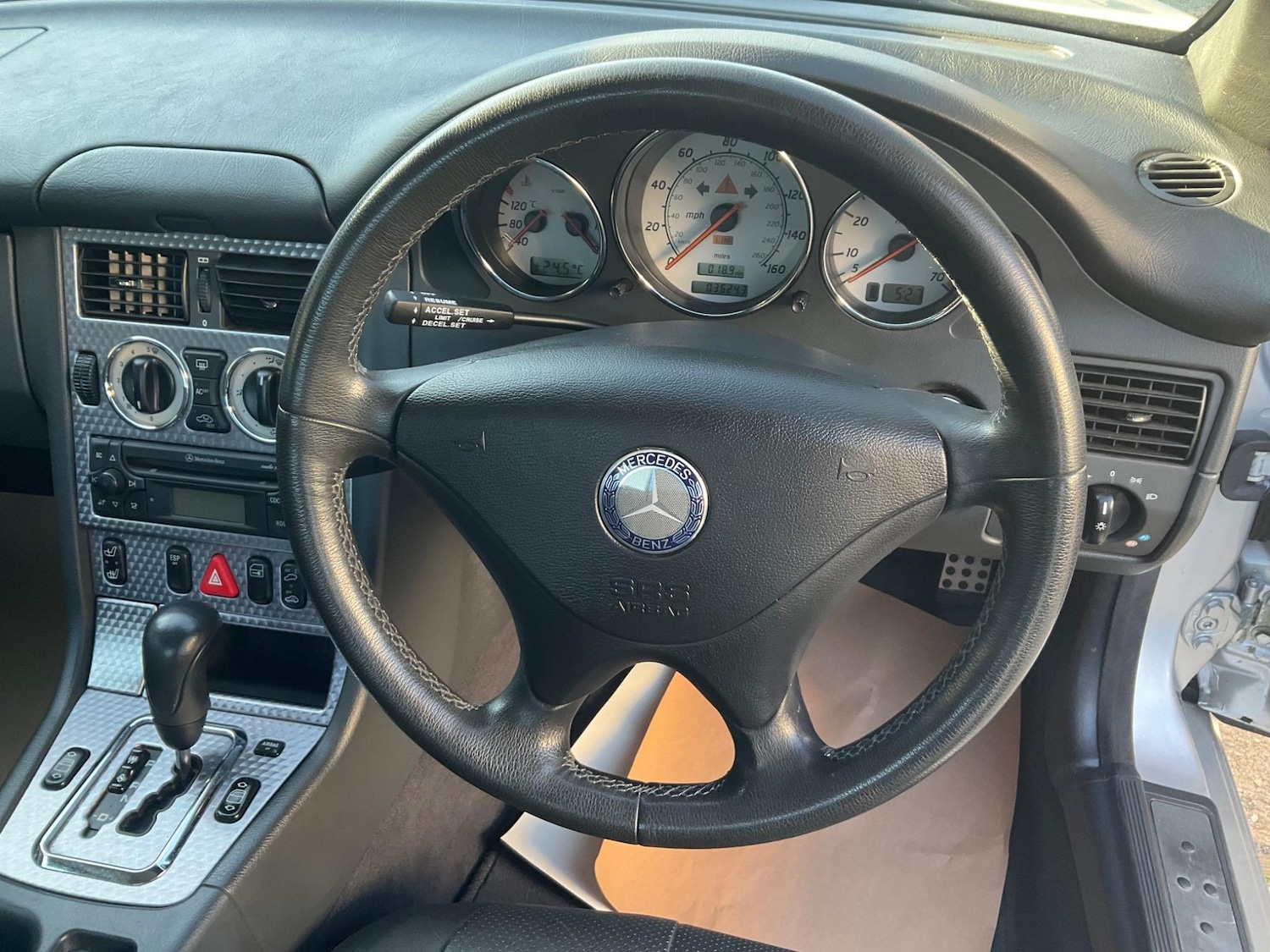 Used Mercedes-Benz SLK 2004 for sale - 76994791: Photo 35