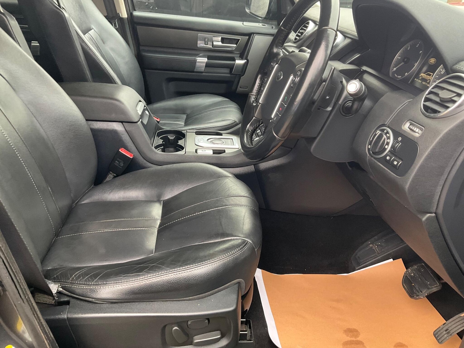 Used Land Rover Discovery 4 2014 for sale - 76989749: Photo 12