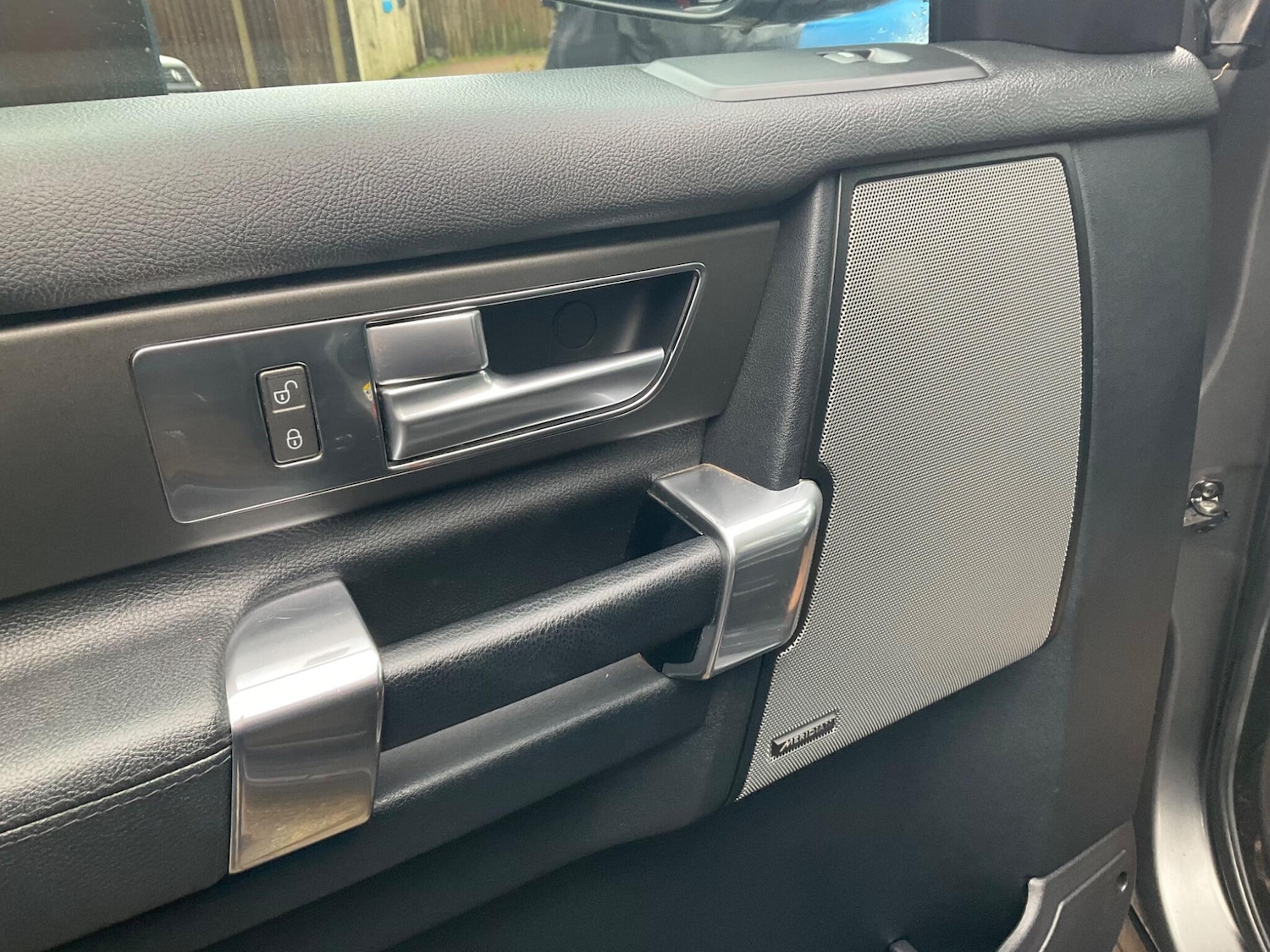 Used Land Rover Discovery 4 2014 for sale - 76989749: Photo 24