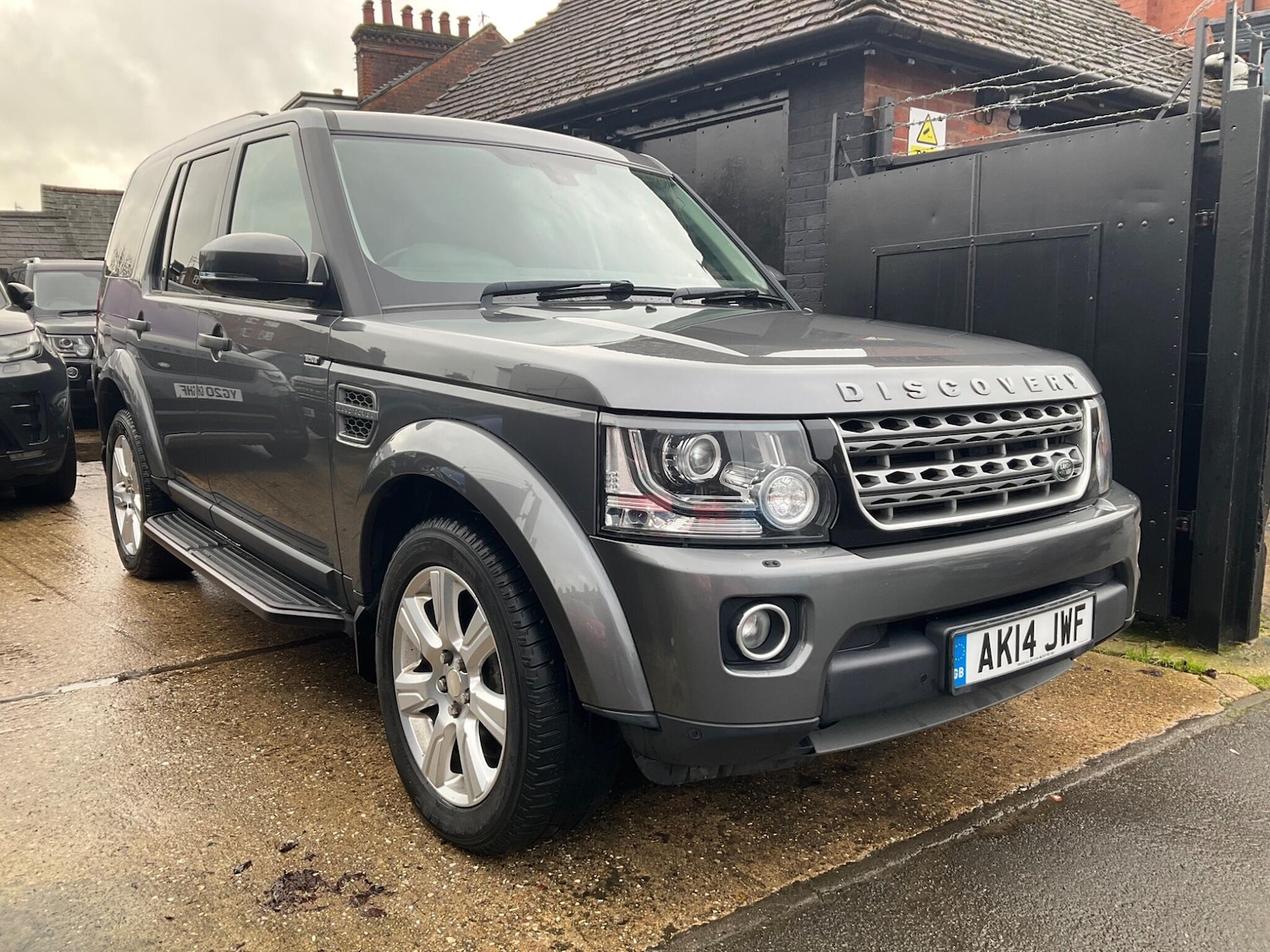 Used Land Rover Discovery 4 2014 for sale - 76989749: Photo 25
