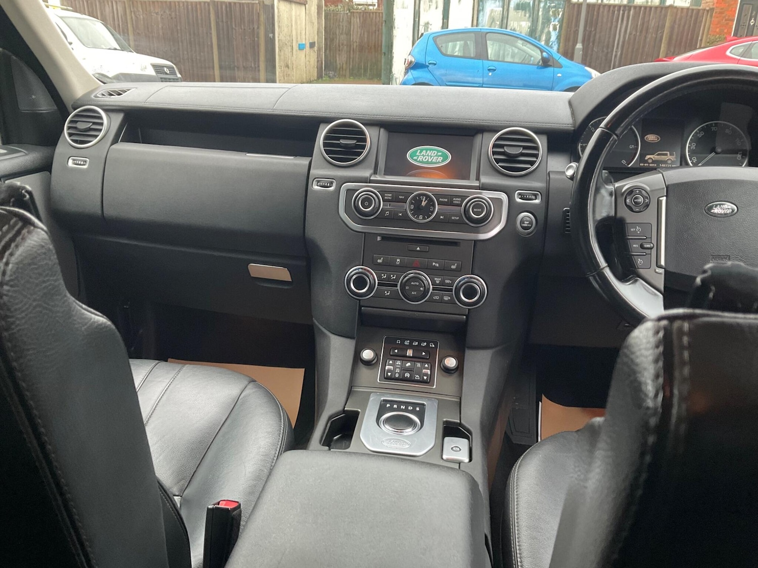 Used Land Rover Discovery 4 2014 for sale - 76989749: Photo 28