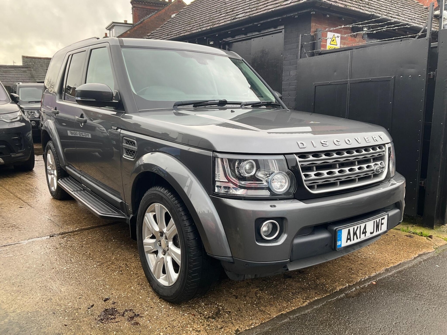 Used Land Rover Discovery 4 2014 for sale - 76989749: Photo 34