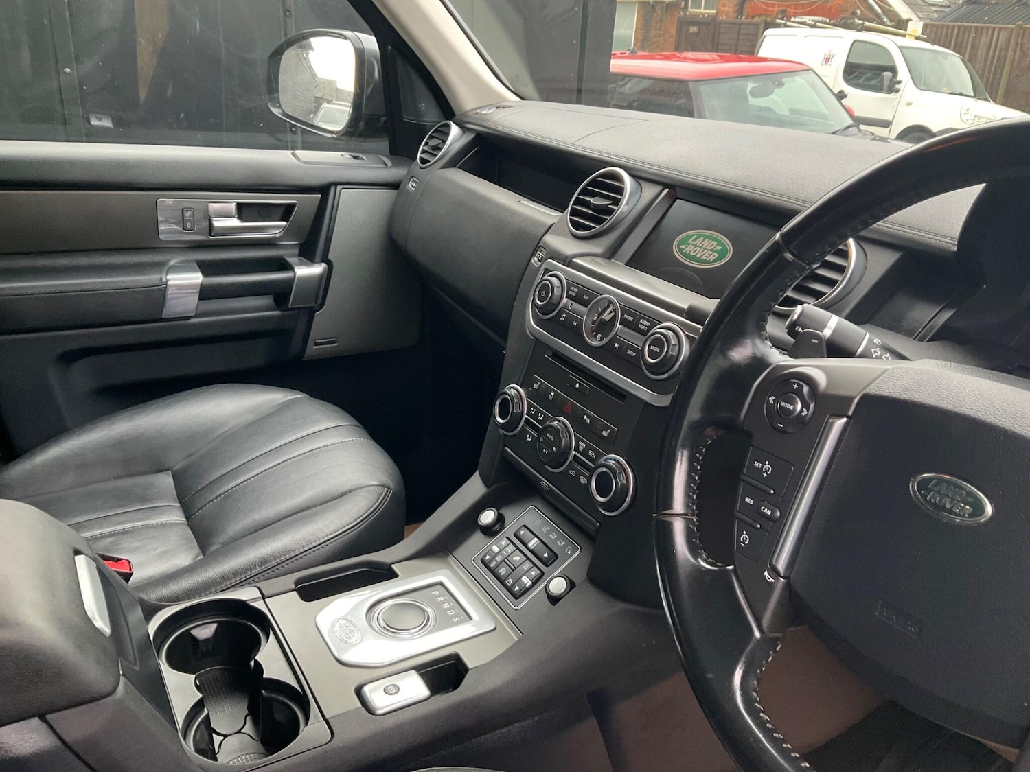 Used Land Rover Discovery 4 2014 for sale - 76989749: Photo 52