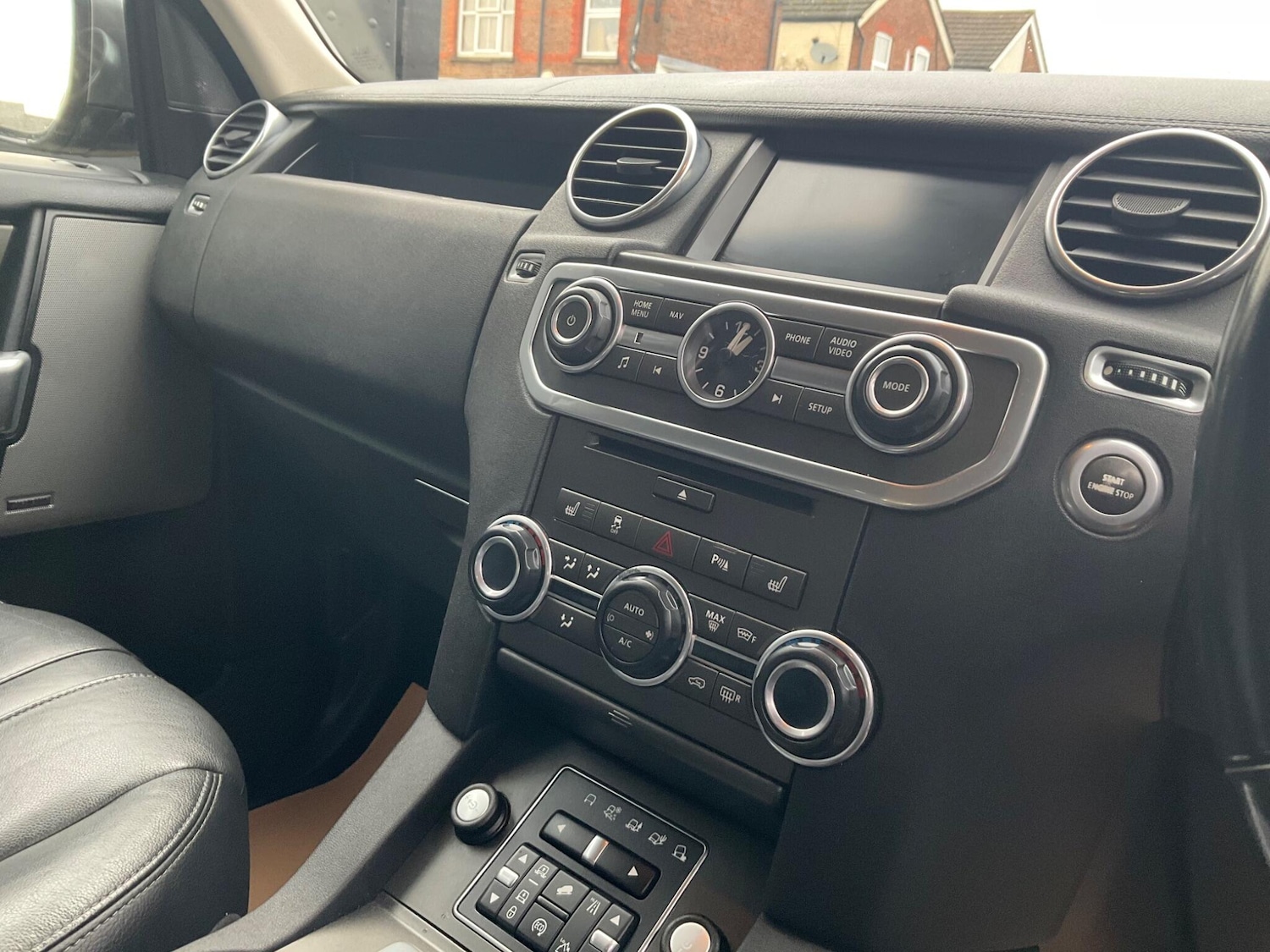 Used Land Rover Discovery 4 2014 for sale - 76989749: Photo 62