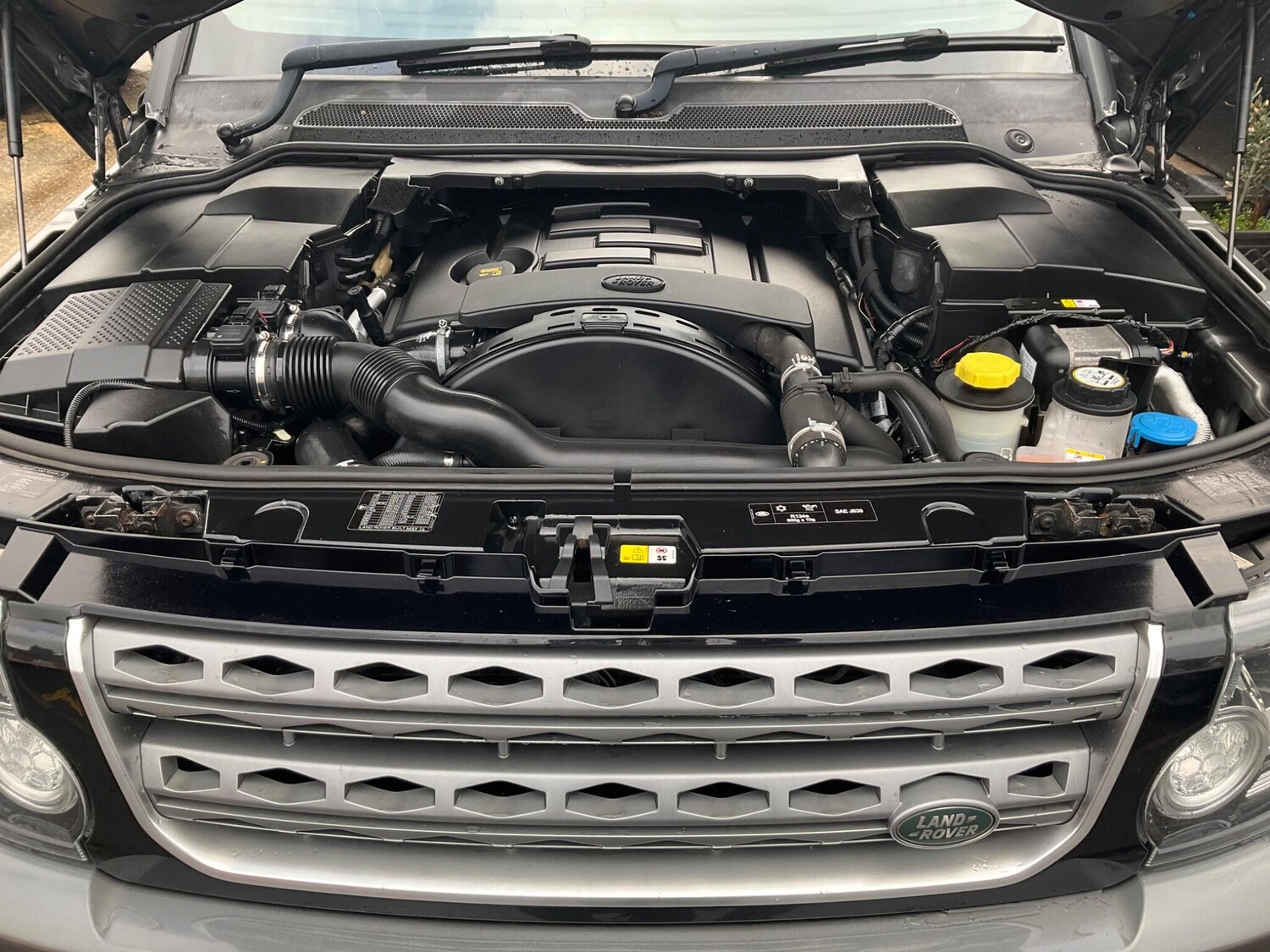 Used Land Rover Discovery 4 2014 for sale - 76989749: Photo 67