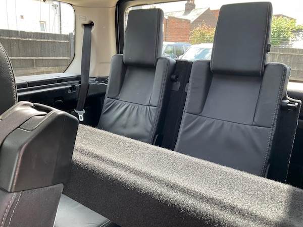 Used Land Rover Discovery 4 2015 for sale - 74135117: Photo 28