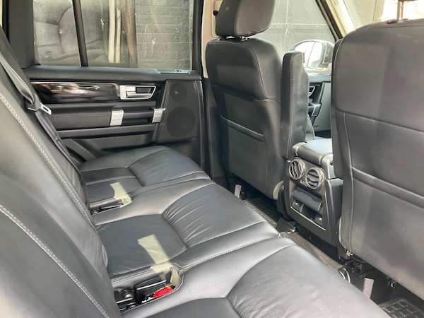 Used Land Rover Discovery 4 2015 for sale - 74135117: Photo 42