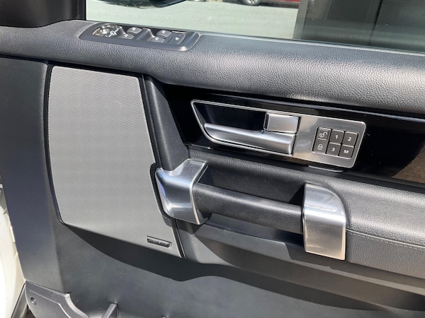 Used Land Rover Discovery 4 2015 for sale - 74135117: Photo 48