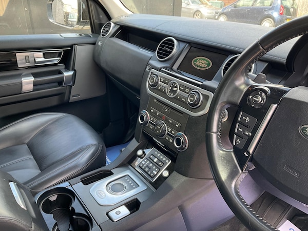 Used Land Rover Discovery 4 2015 for sale - 74135117: Photo 54
