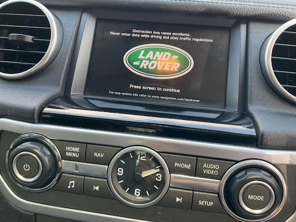 Used Land Rover Discovery 4 2015 for sale - 74135117: Photo 67