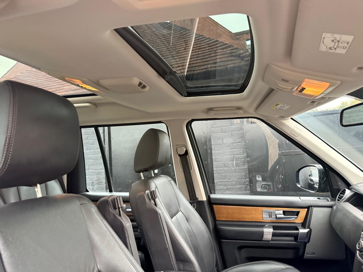 Used Land Rover Discovery 4 2015 for sale - 74920306: Photo 70