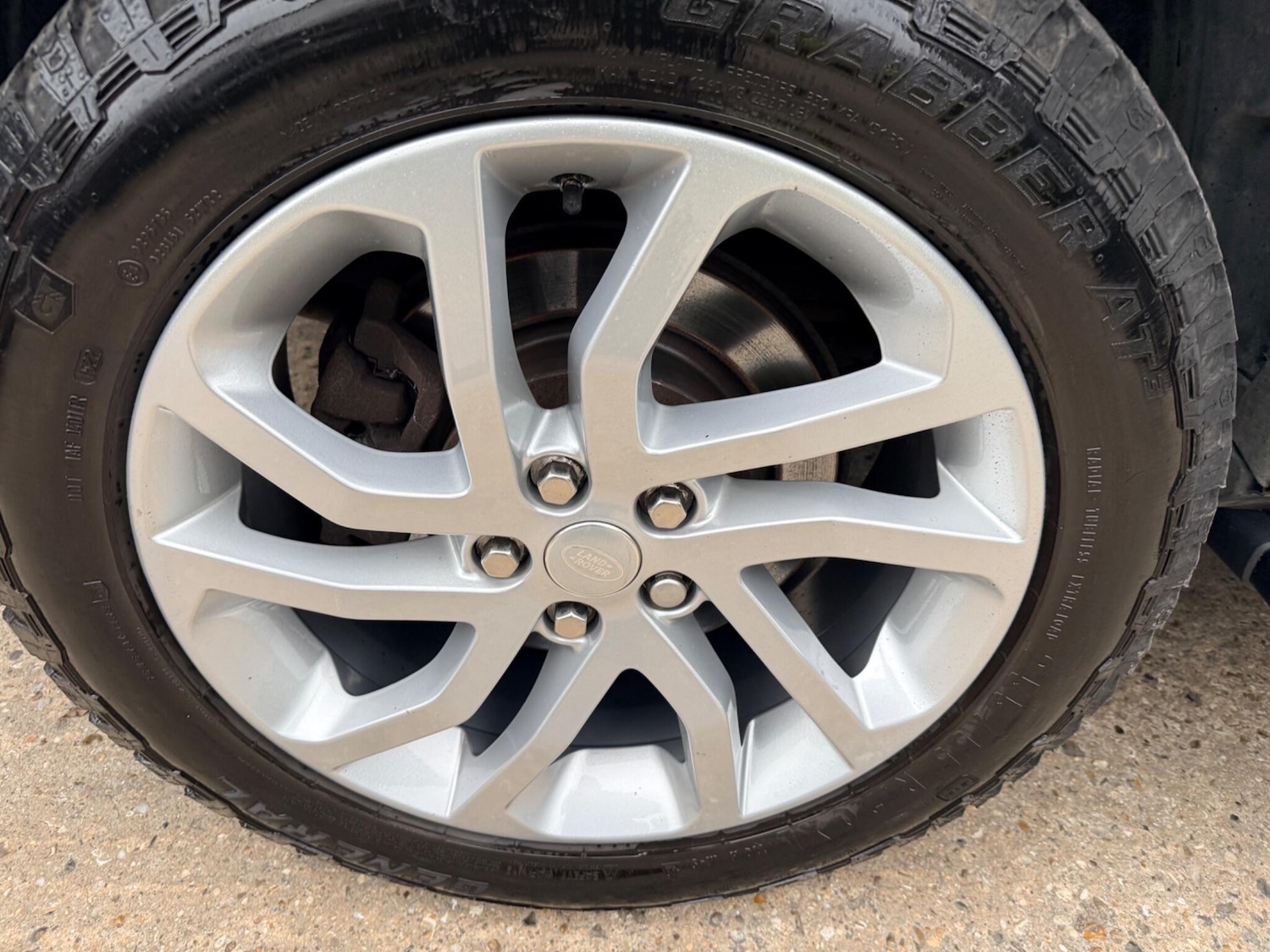 Used Land Rover Discovery 4 2015 for sale - 74920306: Photo 80