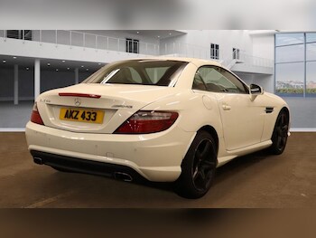 Used Mercedes-Benz SLK 2011 for sale - 77387600: Photo