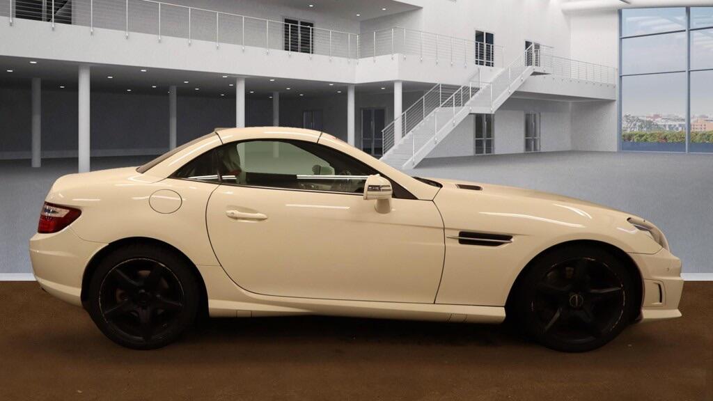 Used Mercedes-Benz SLK 2011 for sale - 77387600: Photo 5
