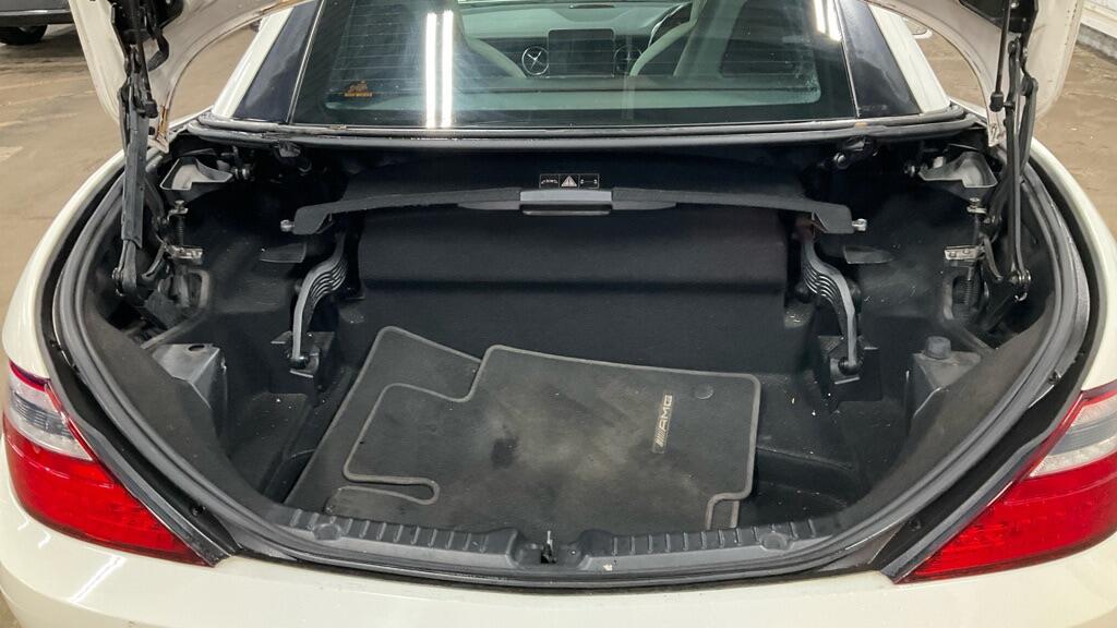 Used Mercedes-Benz SLK 2011 for sale - 77387600: Photo 7