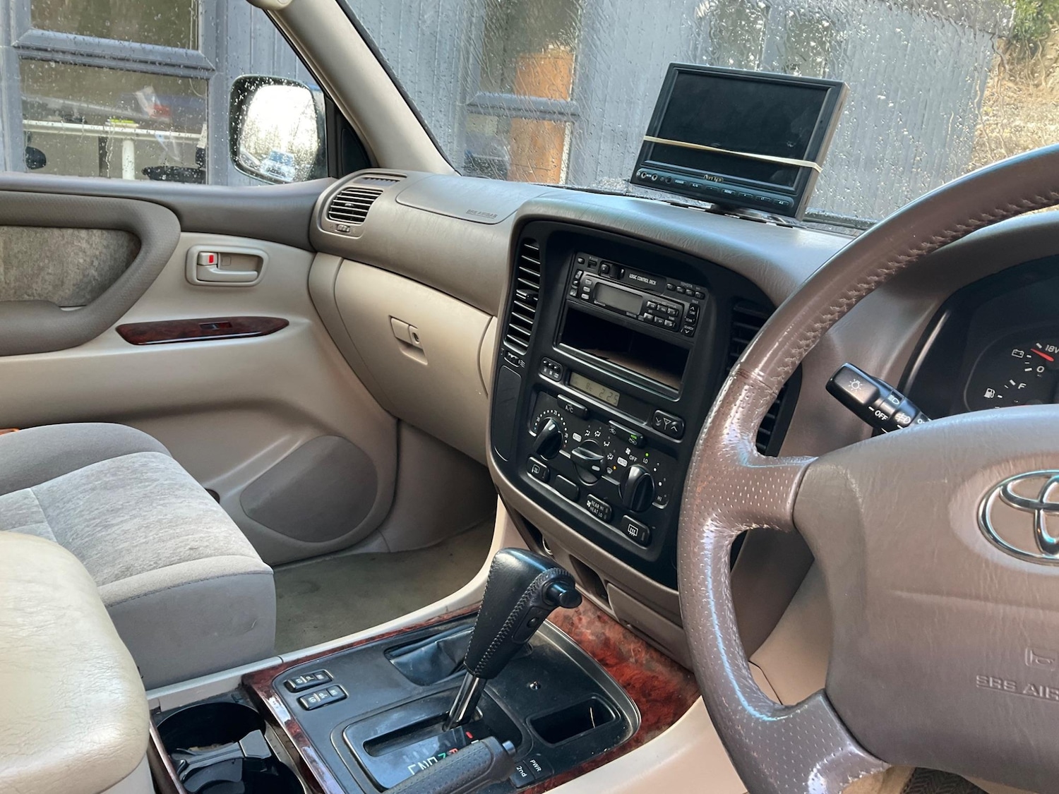 Vehicle 29