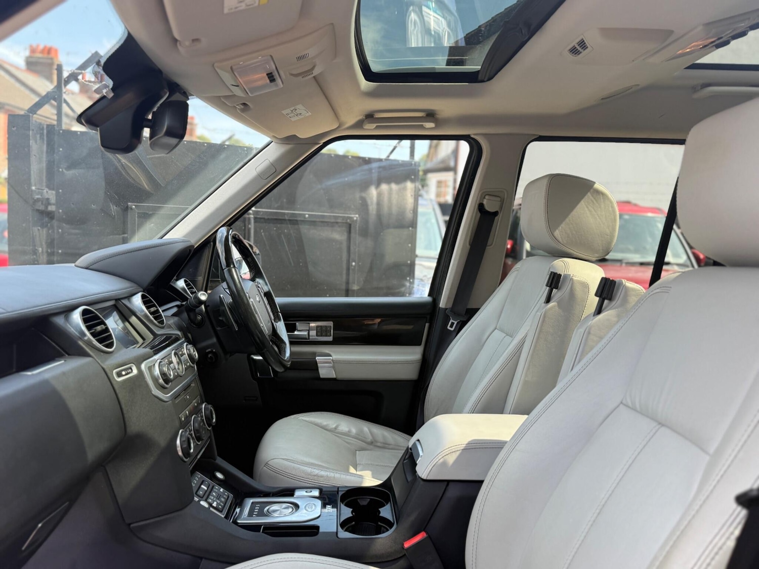 Used Land Rover Discovery 4 2014 for sale - 75246761: Photo 16