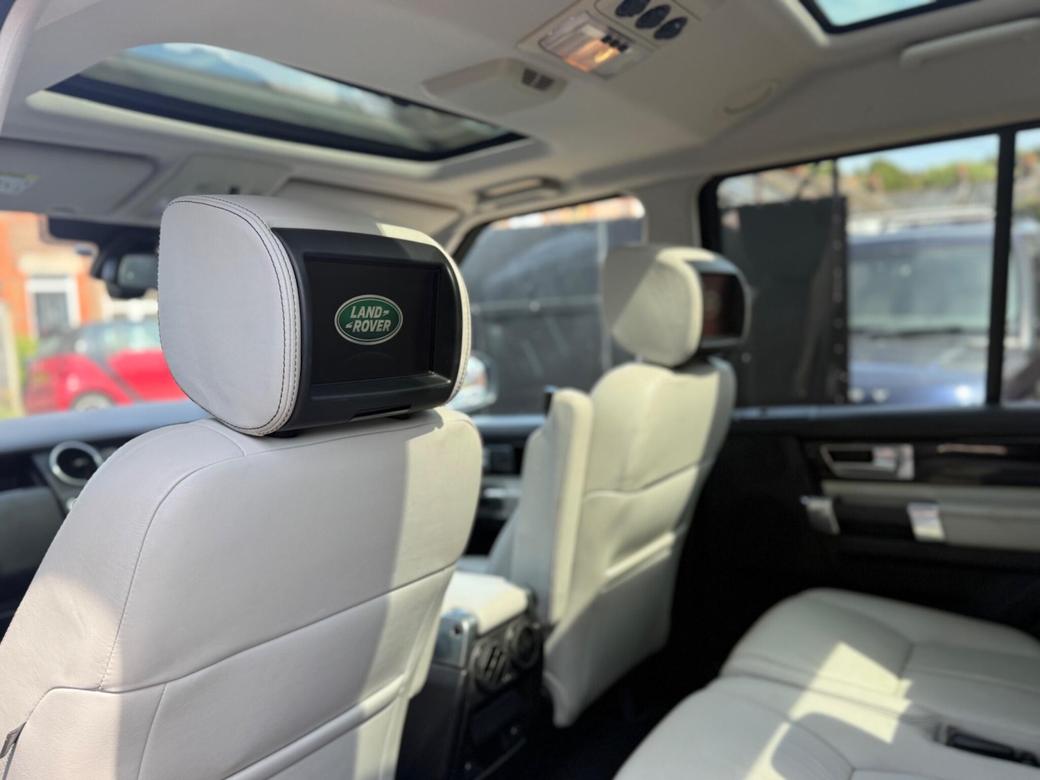 Used Land Rover Discovery 4 2014 for sale - 75246761: Photo 23