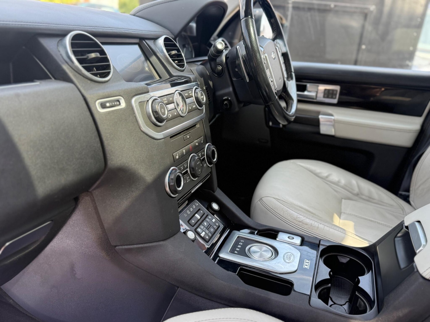 Used Land Rover Discovery 4 2014 for sale - 75246761: Photo 27