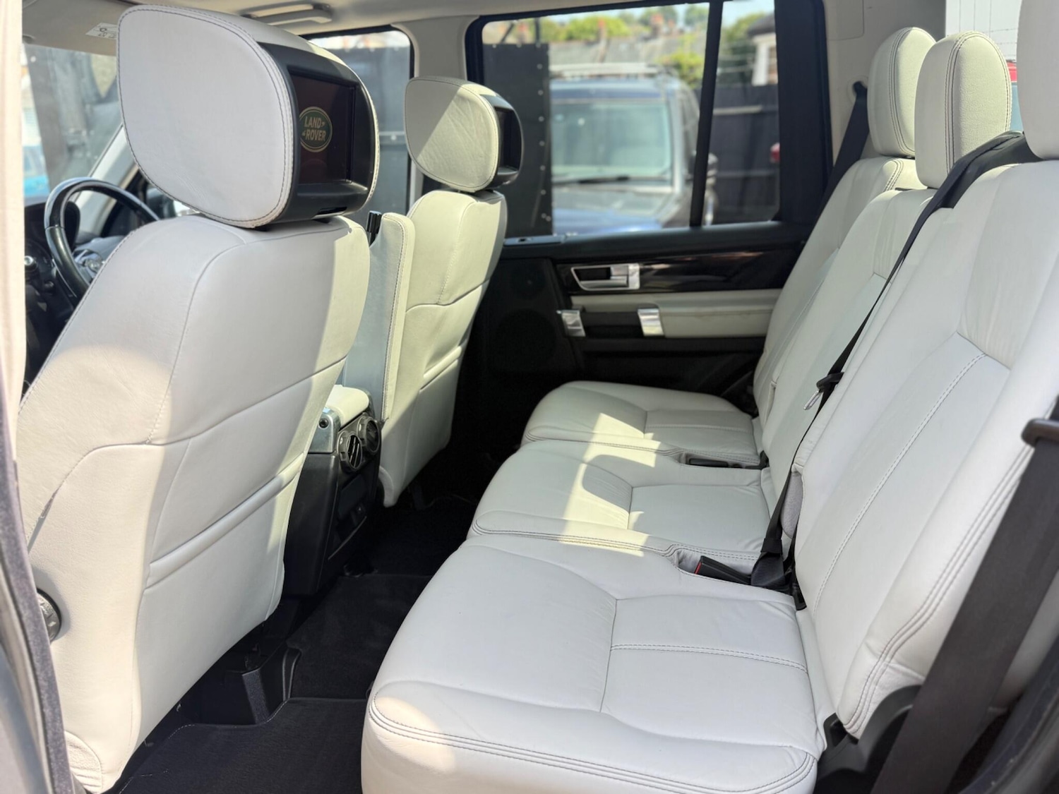 Used Land Rover Discovery 4 2014 for sale - 75246761: Photo 35