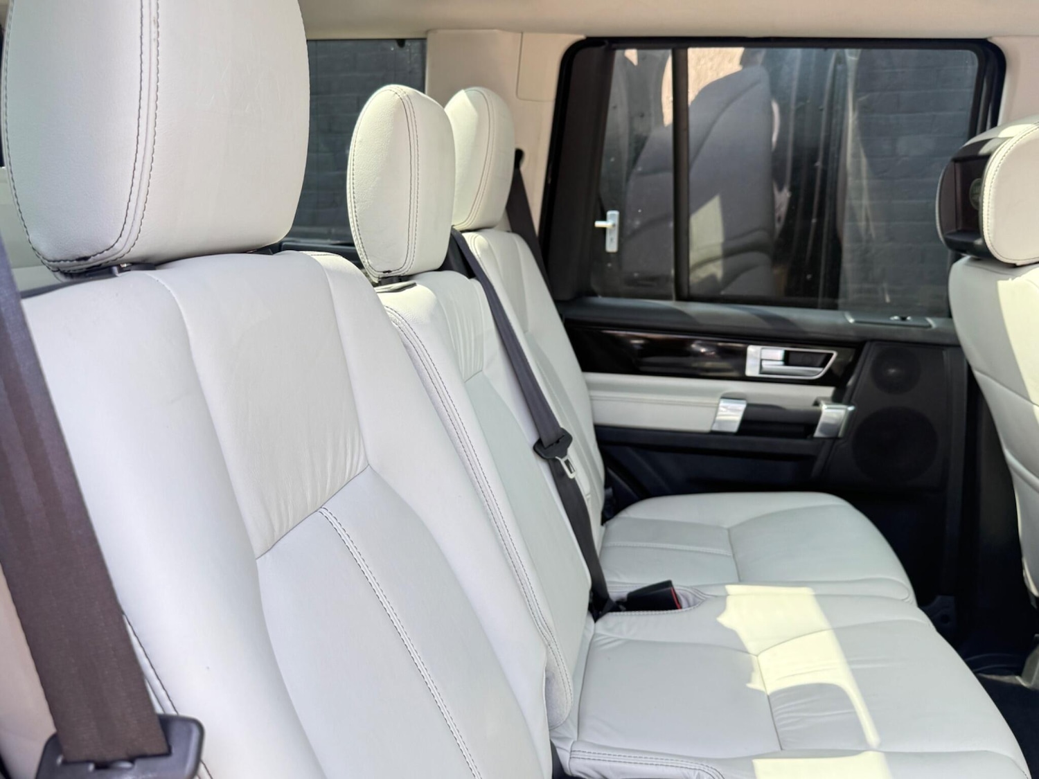 Used Land Rover Discovery 4 2014 for sale - 75246761: Photo 44