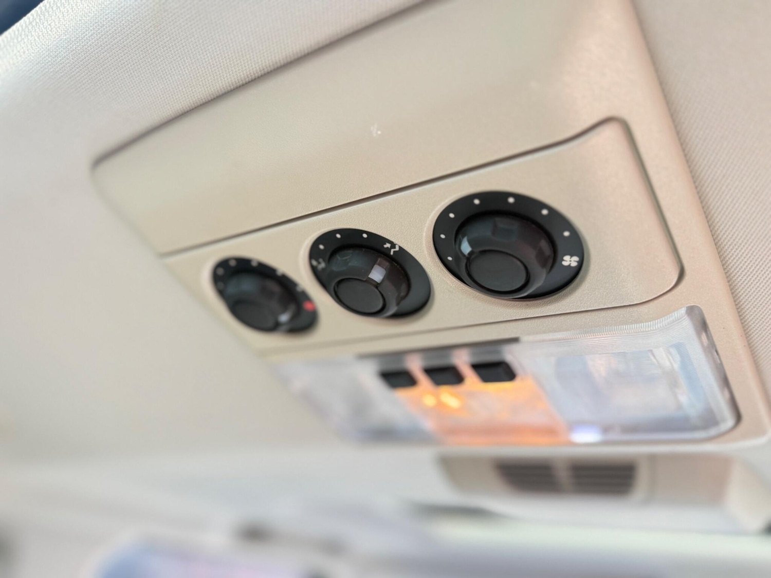 Used Land Rover Discovery 4 2014 for sale - 75246761: Photo 49