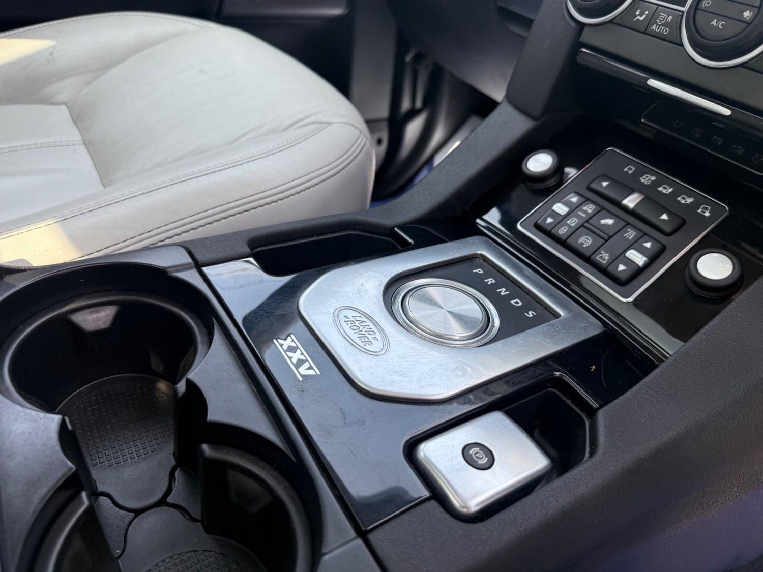 Used Land Rover Discovery 4 2014 for sale - 75246761: Photo 79