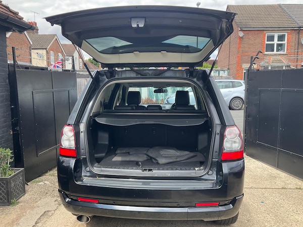 Used Land Rover Freelander 2 2011 for sale - 75269231: Photo 31