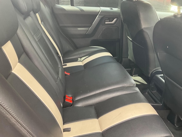 Used Land Rover Freelander 2 2011 for sale - 75269231: Photo 41